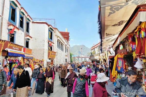 西藏当地旅行社